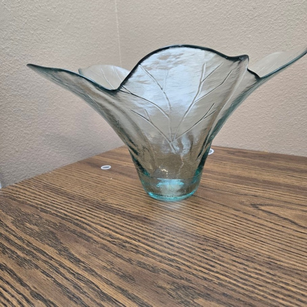 Leaf Design Lg Glass Bowl Centerpiece Decorative‎ Dish-Vase Aprox 14"